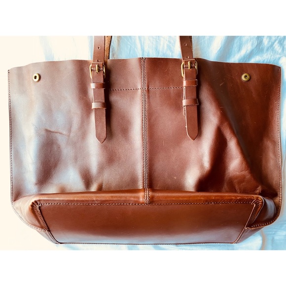 Madewell Handbags - Madewell The Portland Leather Tote